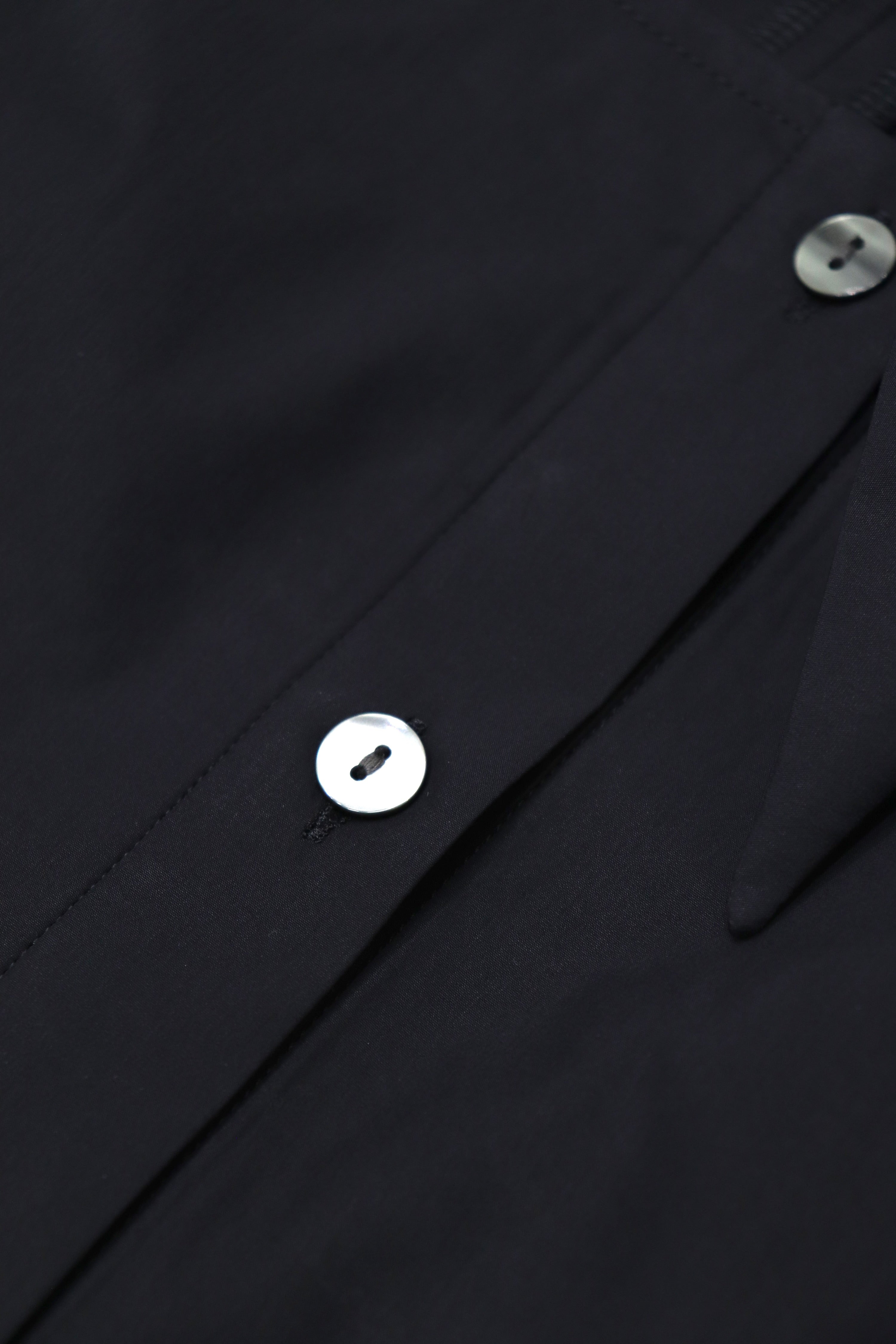 square cut puff-sleeve shirt (BLACK)