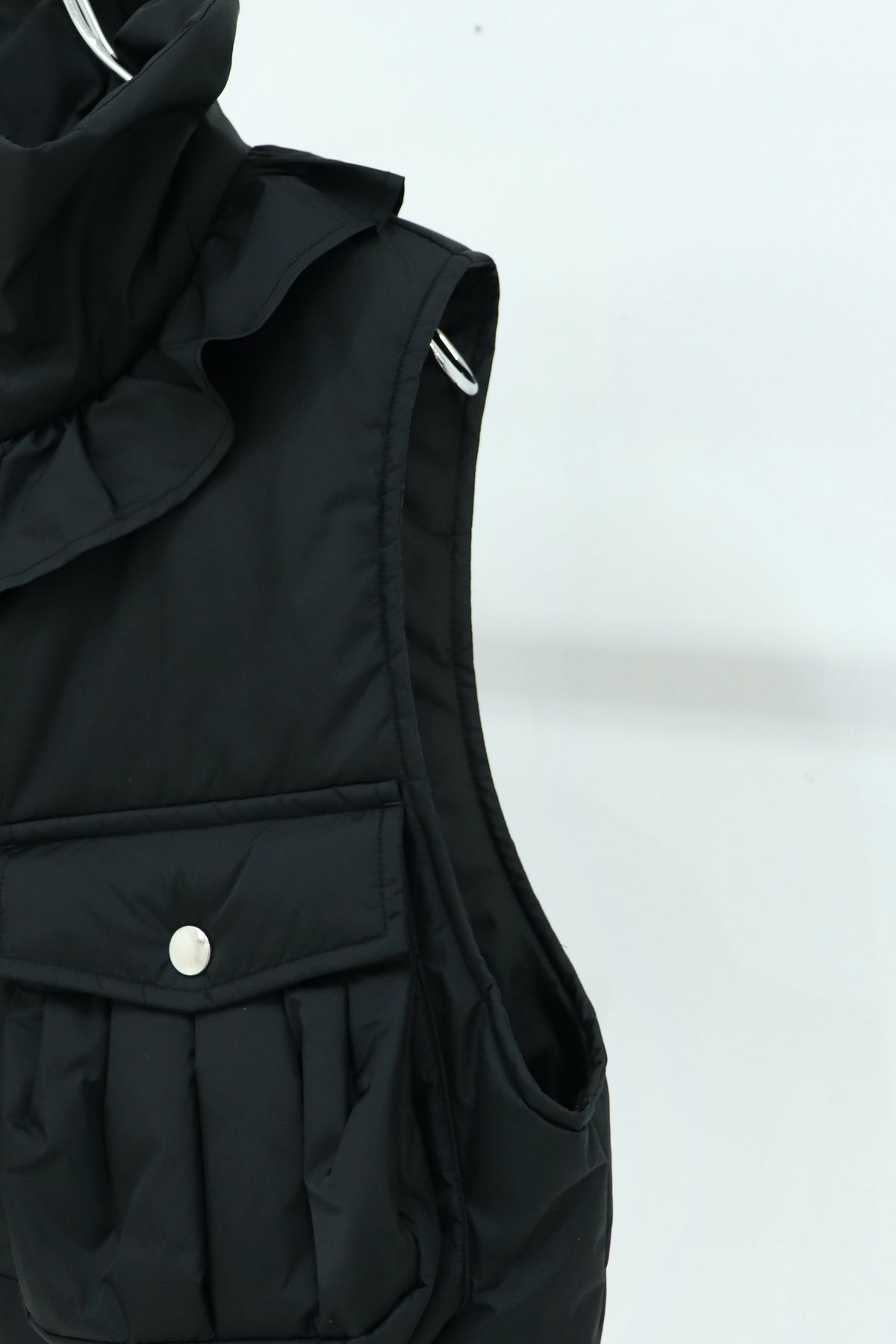nylon puffer frill vest