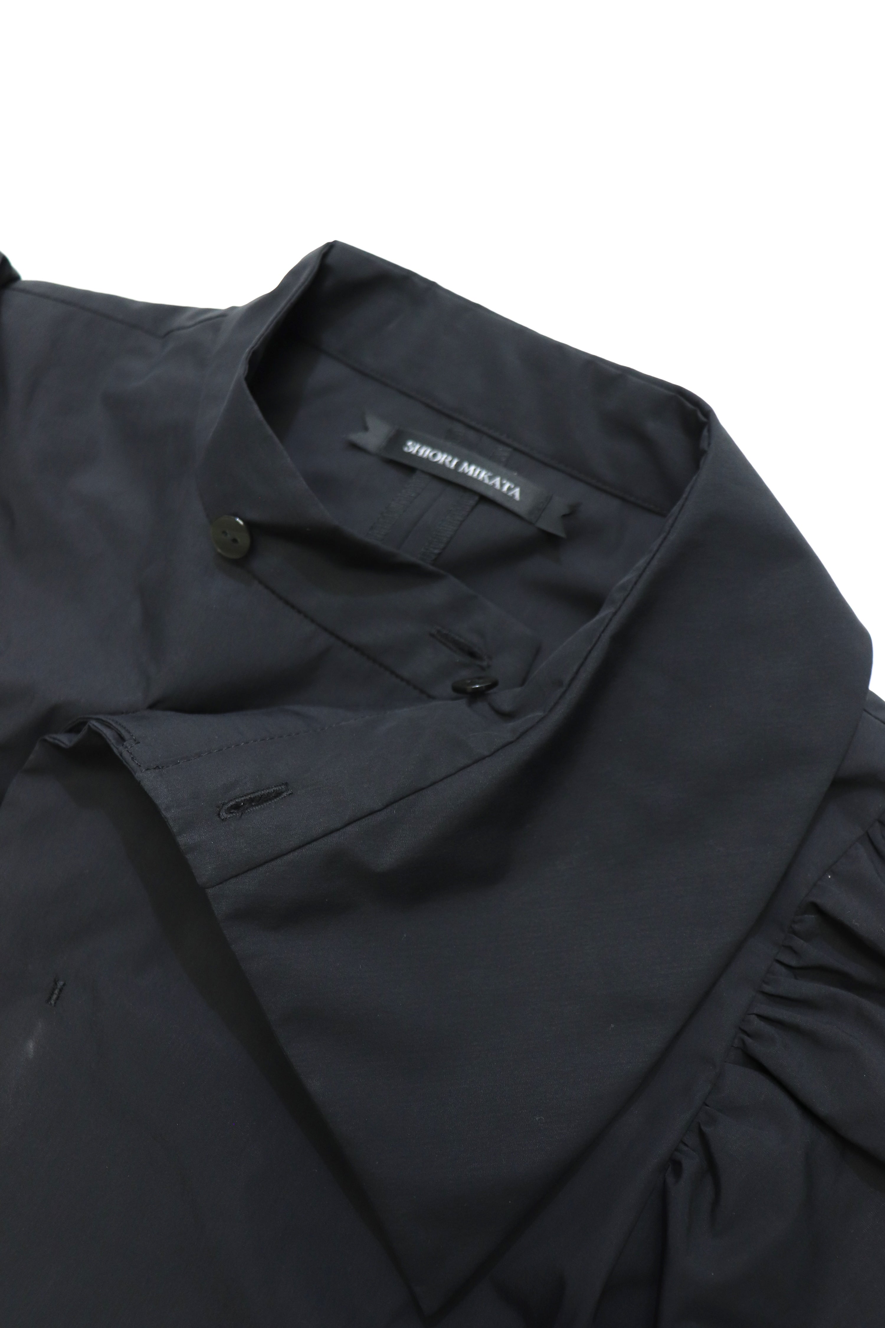 over collar puff-sleeve shirt (BLACK)