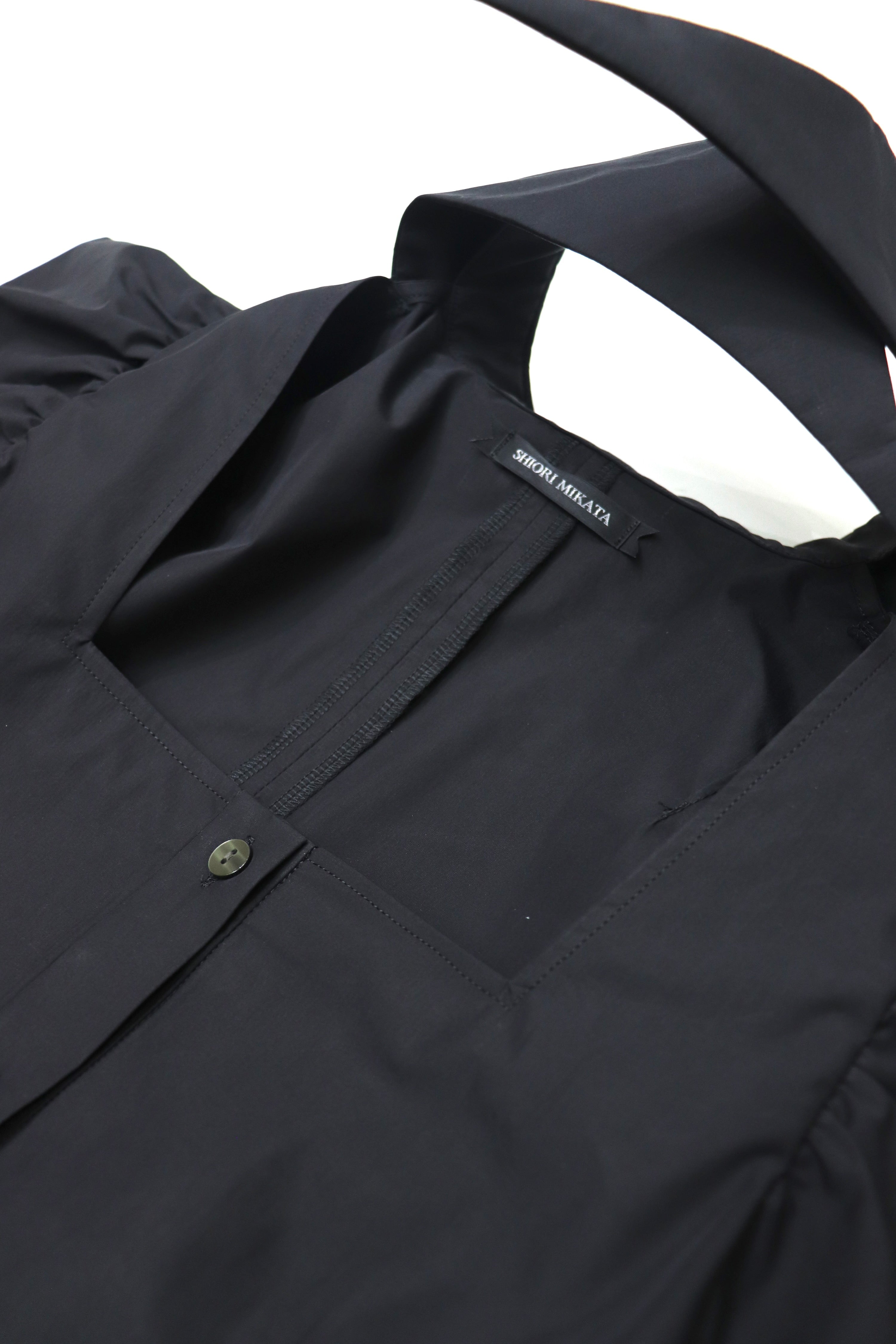 square cut puff-sleeve shirt (BLACK)