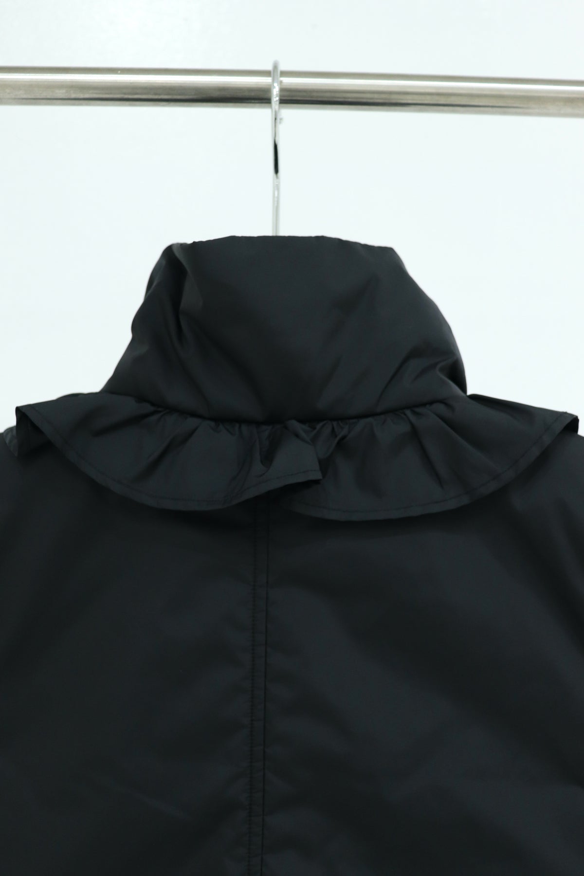 nylon puffer frill vest